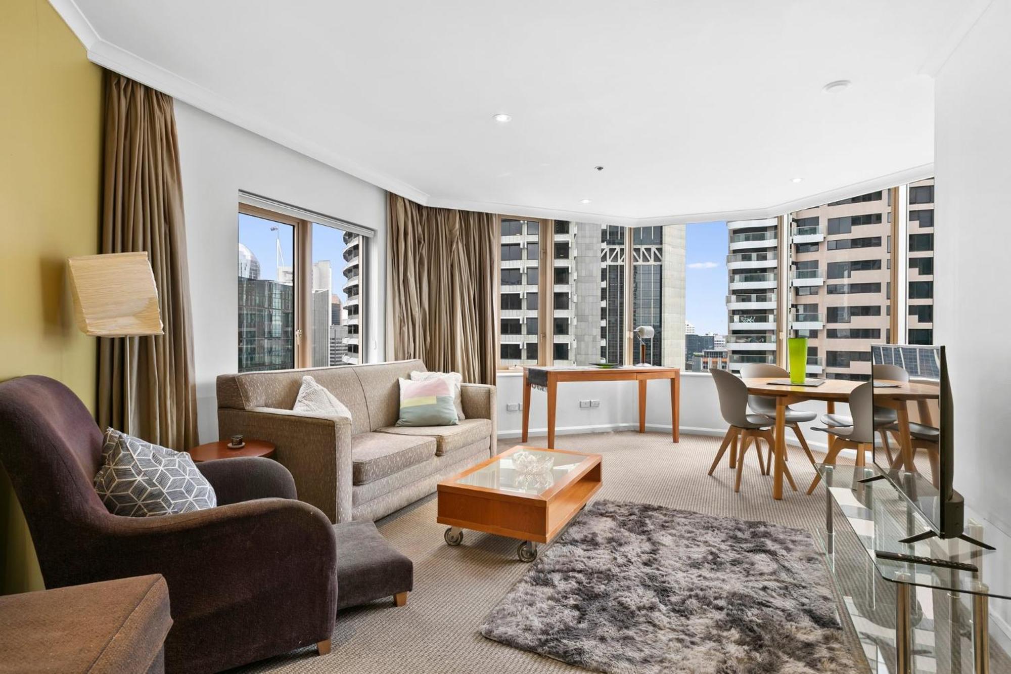 Quay West 2302 Self-catering Apartment *